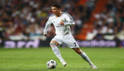 【pg游戏】梅西次子马特奥身着巴萨训练服调皮出镜 花心行为展露足球世家童趣