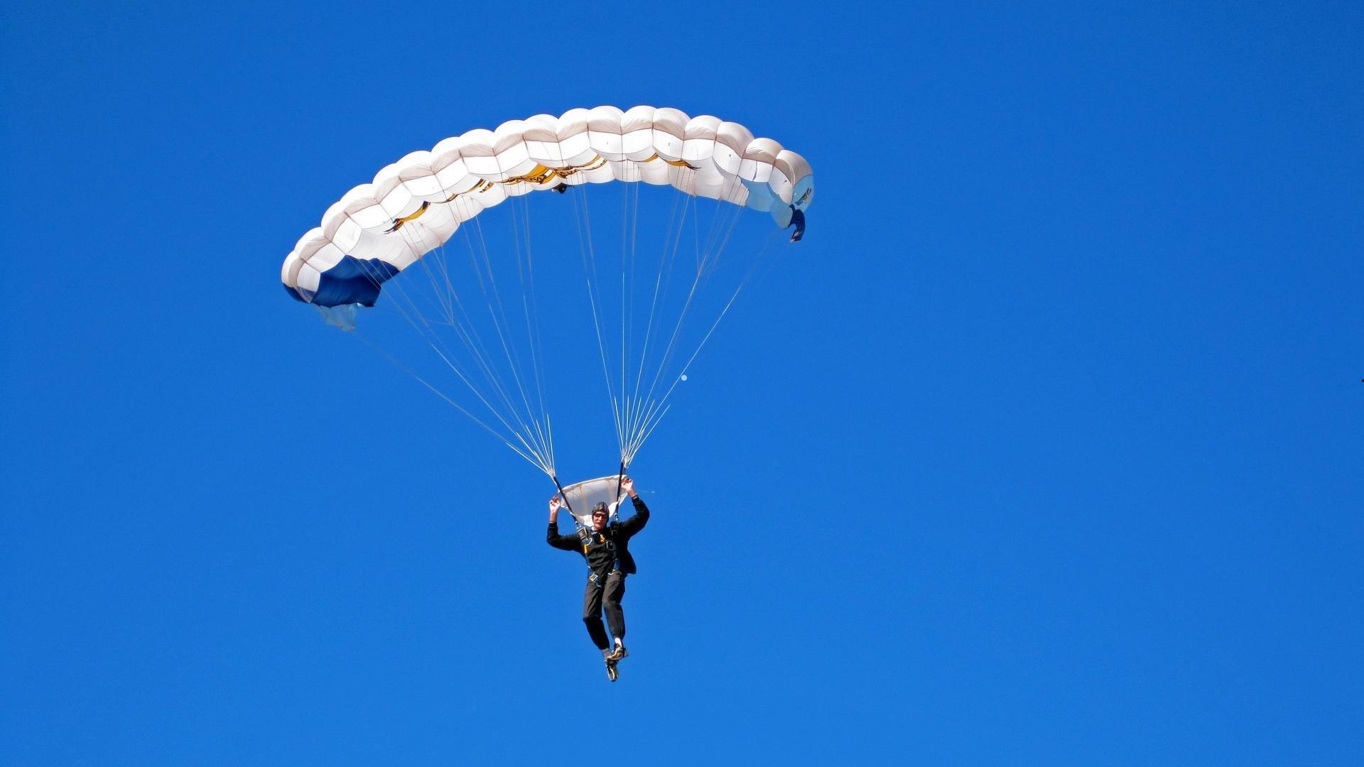 陈雨菲两局完胜奥原希望,昂首挺进印尼大师赛女单决赛